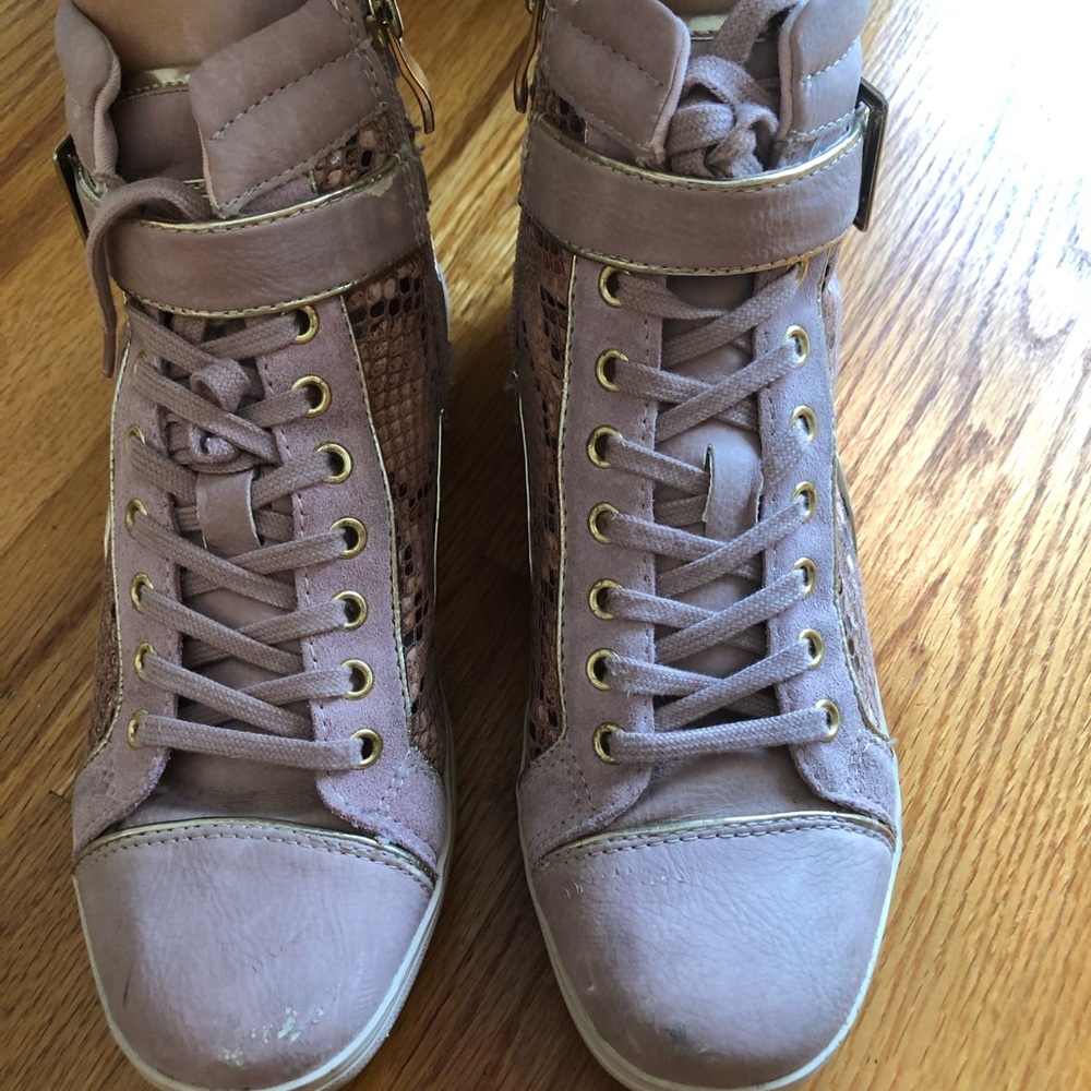 GAUDI Pink Snakeskin Sneakers